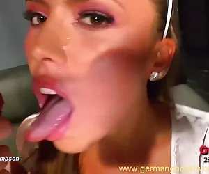 orgía con una doncella francesa sexy y traviesa