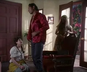 Emmanuelle - 02 un mundo de deseo. escena de sexo caliente