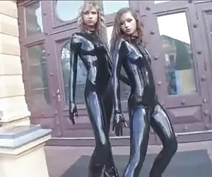 Princesa dos en latex - por tlh