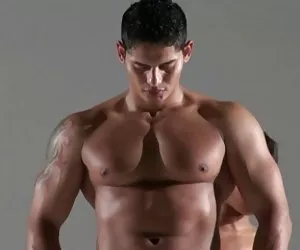 Lingam erótica danza extremadamente