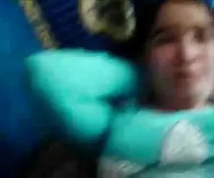 chica hazara (afgano) coño y tetas lamida por afgano