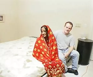 India chica en celo gang-banged