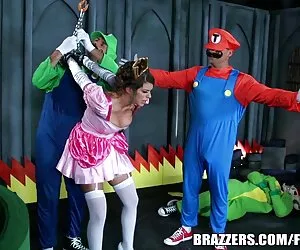 Brazzers - mario y luigi parodia cosas doble