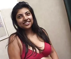 Pregnant tirado en el sofá