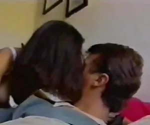 Morena adolescente follando con su novio