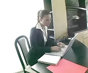 Secretario obtiene su concha tirado