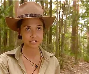 Myleene klass ducharse en bikini