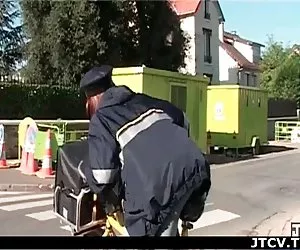 femme le facteur est une